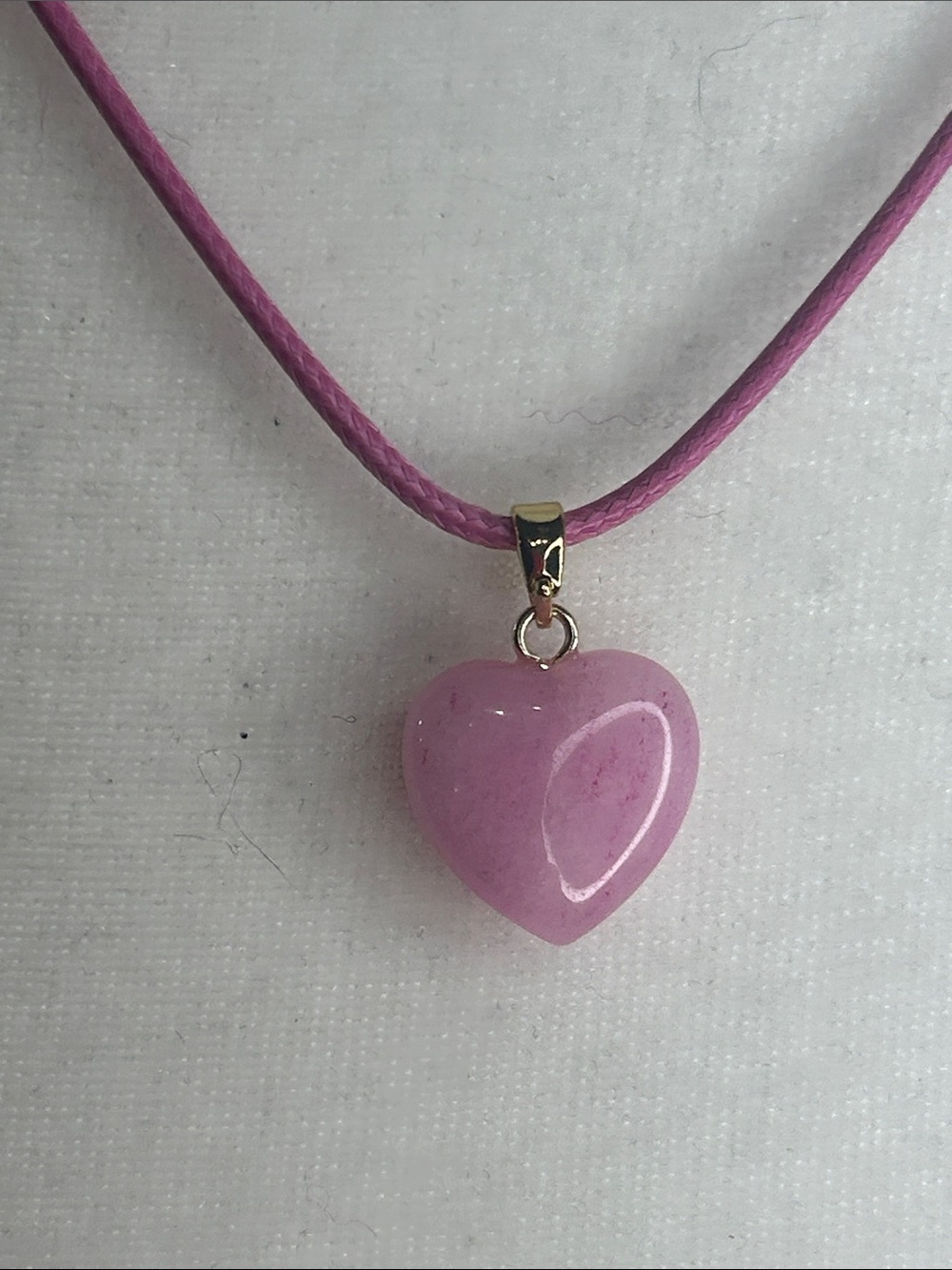 Tiny 1/2” Rose Quartz Heart Pendant Necklace 18” Dia New